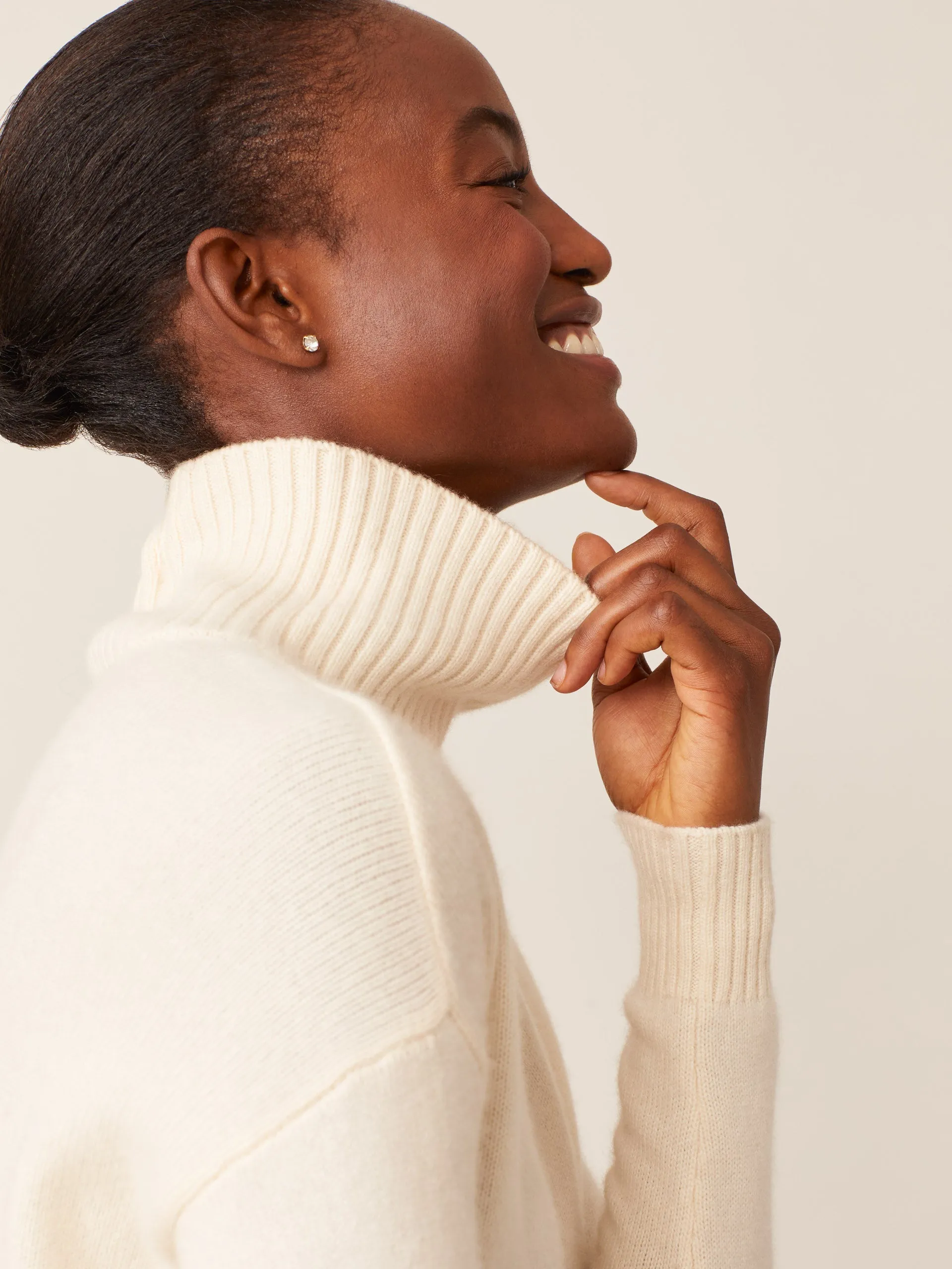 Clara Cashmere Turtleneck