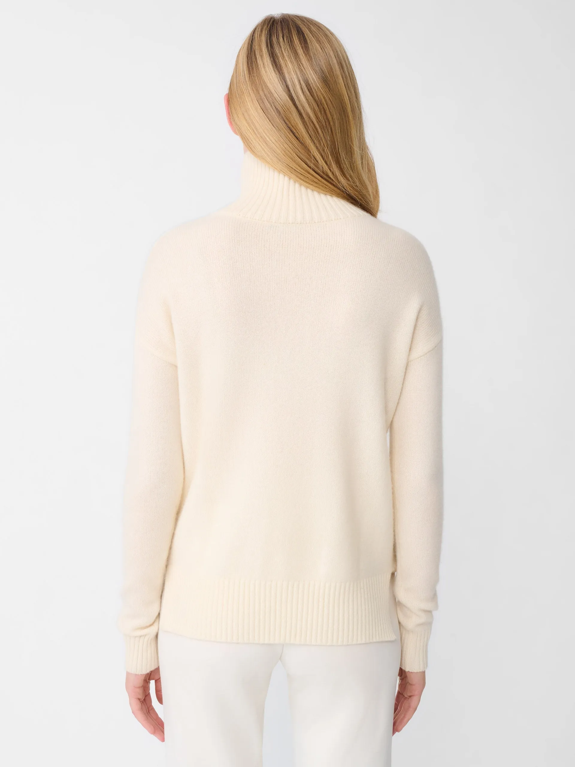 Clara Cashmere Turtleneck