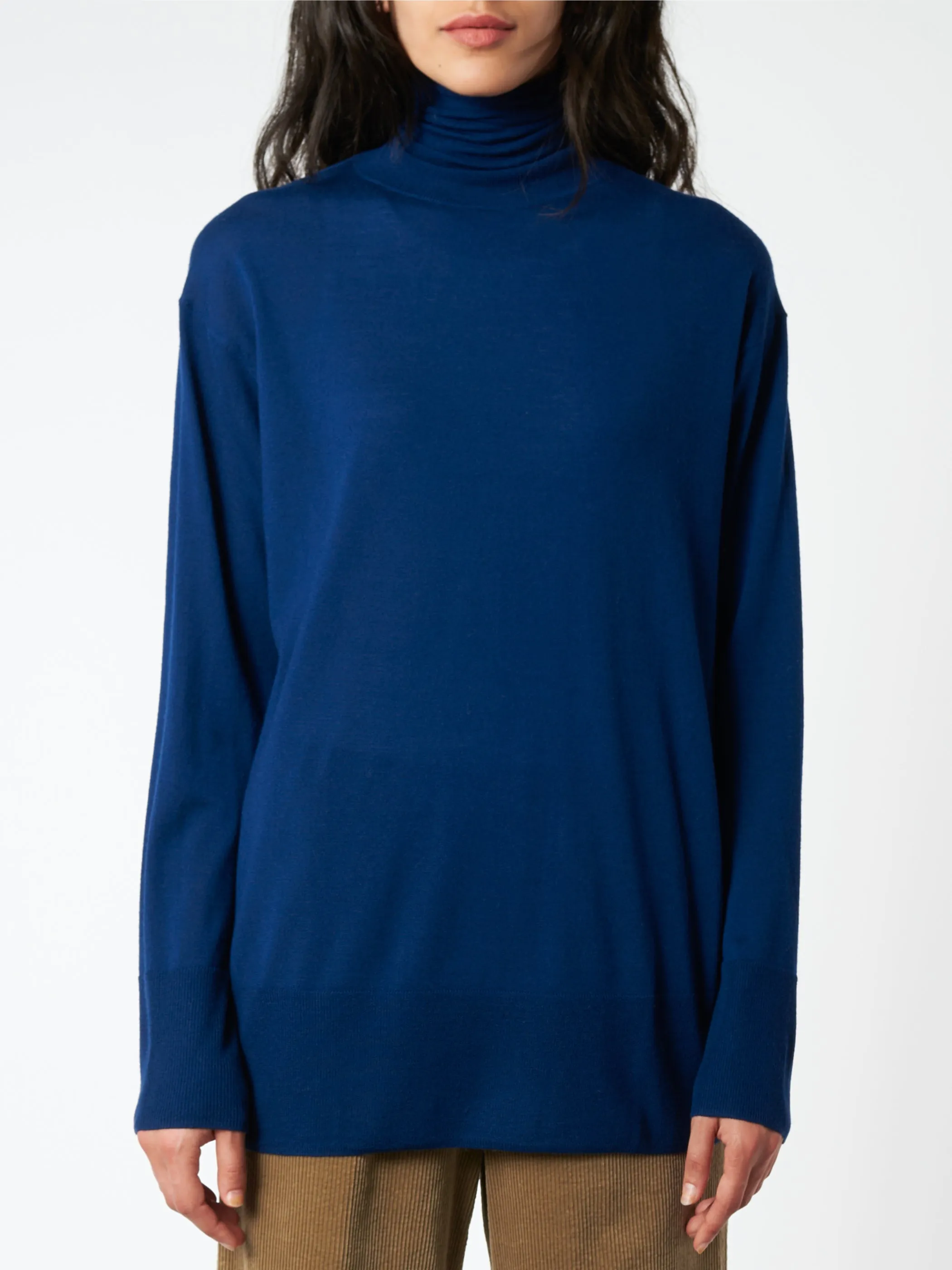 Loose Fit Merino Wool Turtleneck