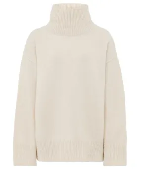 Soft Goat Boyfriend Turtleneck Cashmere Jumper | Jules B