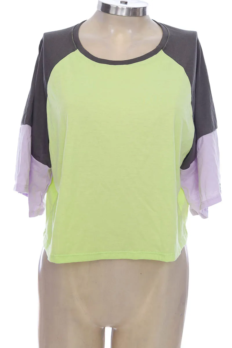 Top / Camiseta color Verde - Real Human