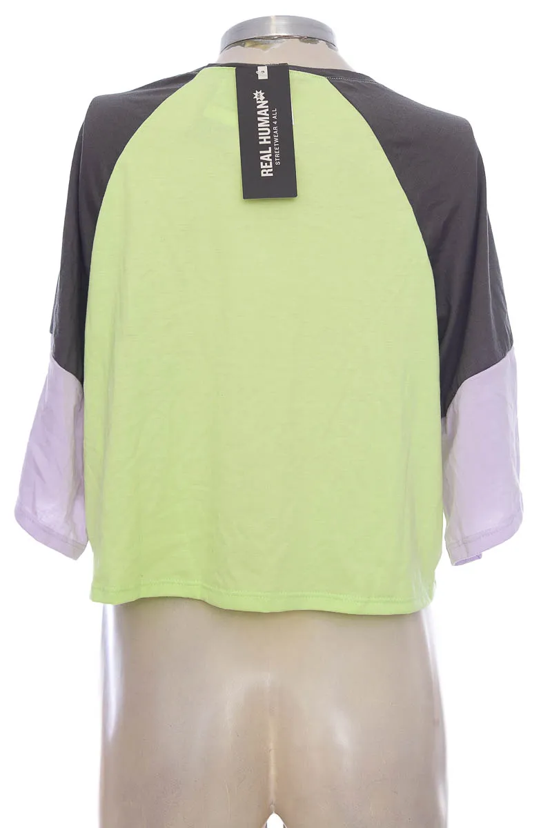 Top / Camiseta color Verde - Real Human